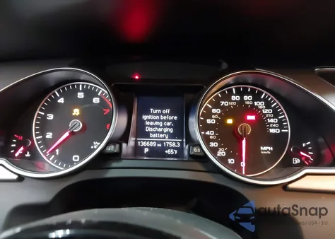 2013 Audi A5 2.0T Premium z USA, uszkodzony, nr VIN WAULFAFRXDA052191